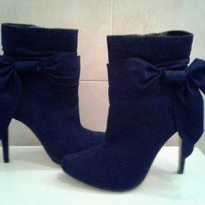 Blue booties with bow